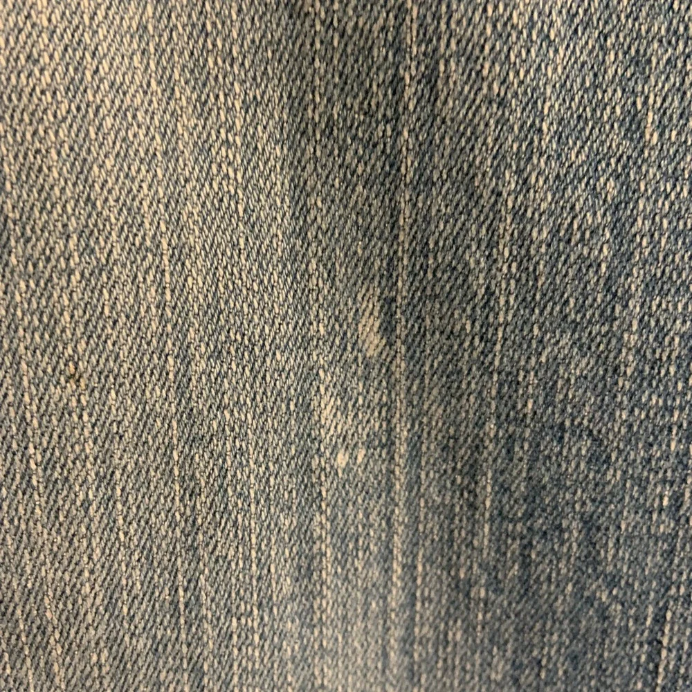 Wrangler Aura Woman’s Medium Washed Lightly Distressed Jeans 12 Regular Short - Picture 14 of 15